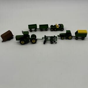 John Deere Die Cast Farm Tractors Combines Club Car Trailers 8pc Horse Carrier